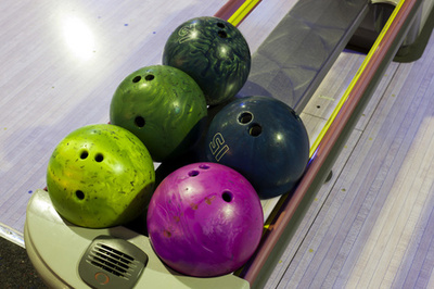 在一個行保齡球