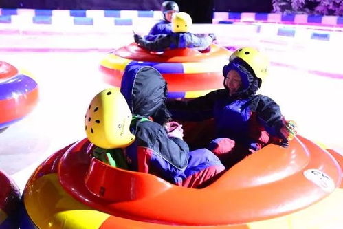 金水路驚現霸王龍 瘋狂原始人,30米螺旋水晶滑梯,開啟假期狂嗨第一站