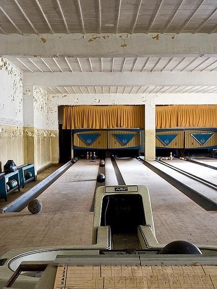 保齡球館圖片大全效果圖