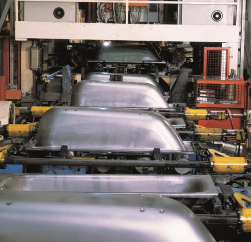 無懼沖擊 卡德維呈現保齡球奇跡 2018上海廚衛展卡德維舉行發布會