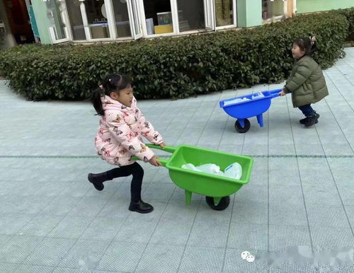 班本故事 有趣的滾動