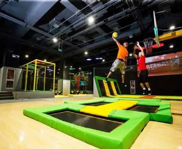 送福利 保齡球 超大型蹦床 鬼屋 擊劍大集合,本周六等你來打call